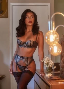 Roma Confidential Lingerie LI404 - 3pc Metallic Bra & Garter Set